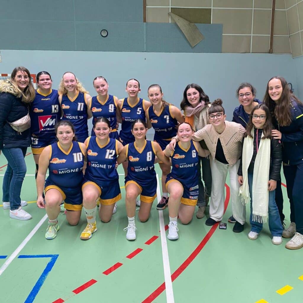 24-25_U18F_Olivia (12)
